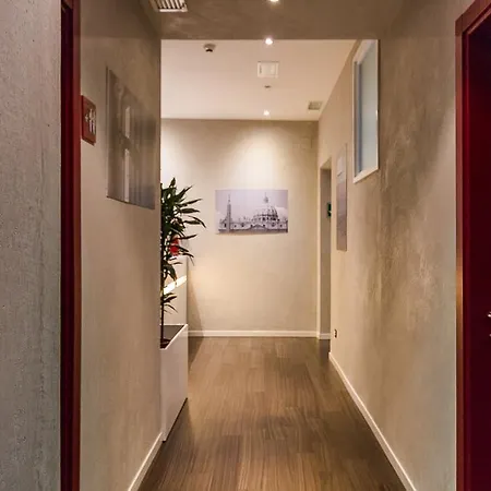 Fabio Massimo Design Отель 3*